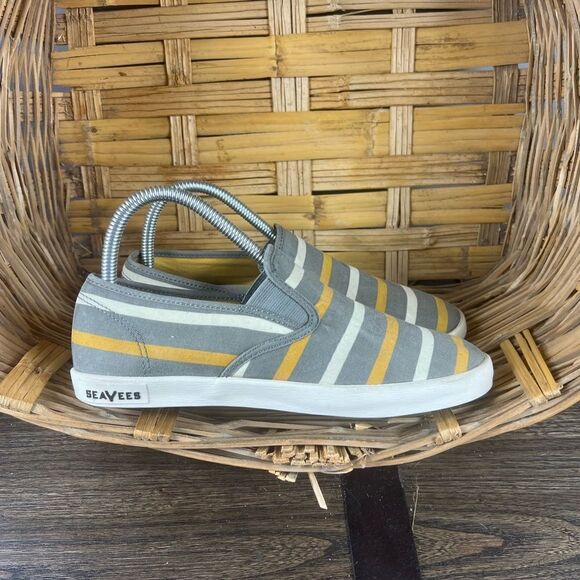 SeaVees Baja Slip On Classic - Picture 1 of 6
